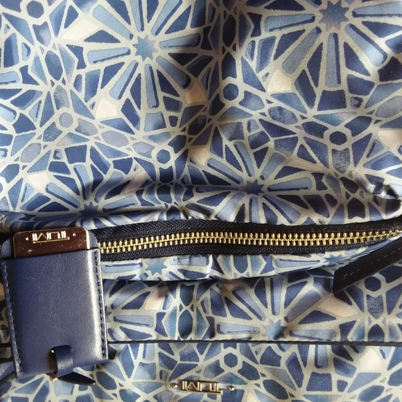 TUMI Crossbody bag - excellent condition - Picture 6 of 8